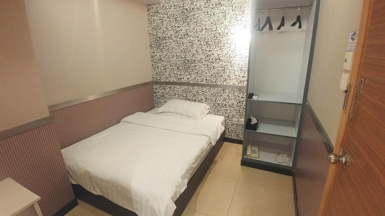 Ml28 (adults Only) Khách sạn tình yêu *